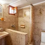 Coastal Rustic House * 波利克罗诺