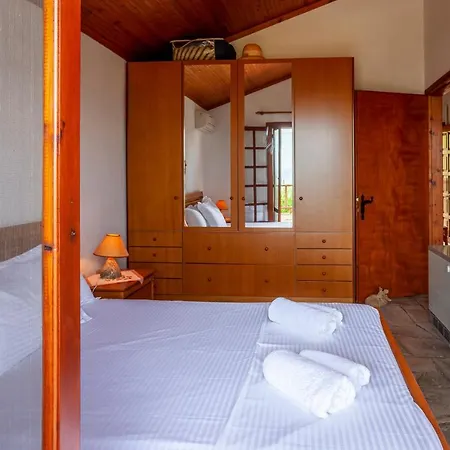 Сasa de vacaciones Coastal Rustic House