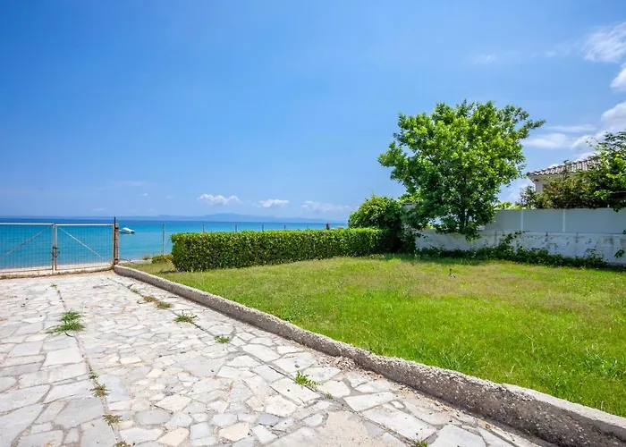 Coastal Rustic House Hébergement de vacances *